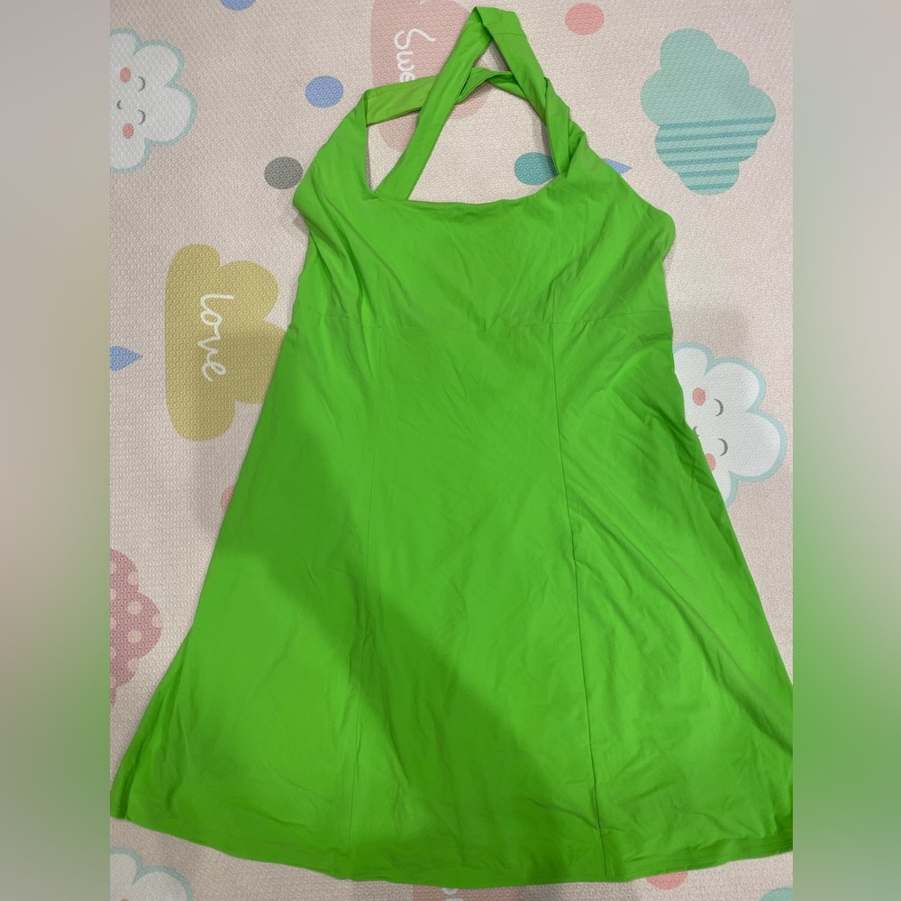 NWT Outdoor Voices Cross Back Dress, neongreen. Built in shorts, interior pocket